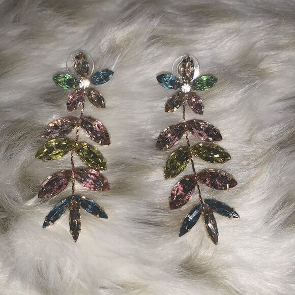 Rhinestone Flower Dangle Drop Earrings - Picture 1 of 5